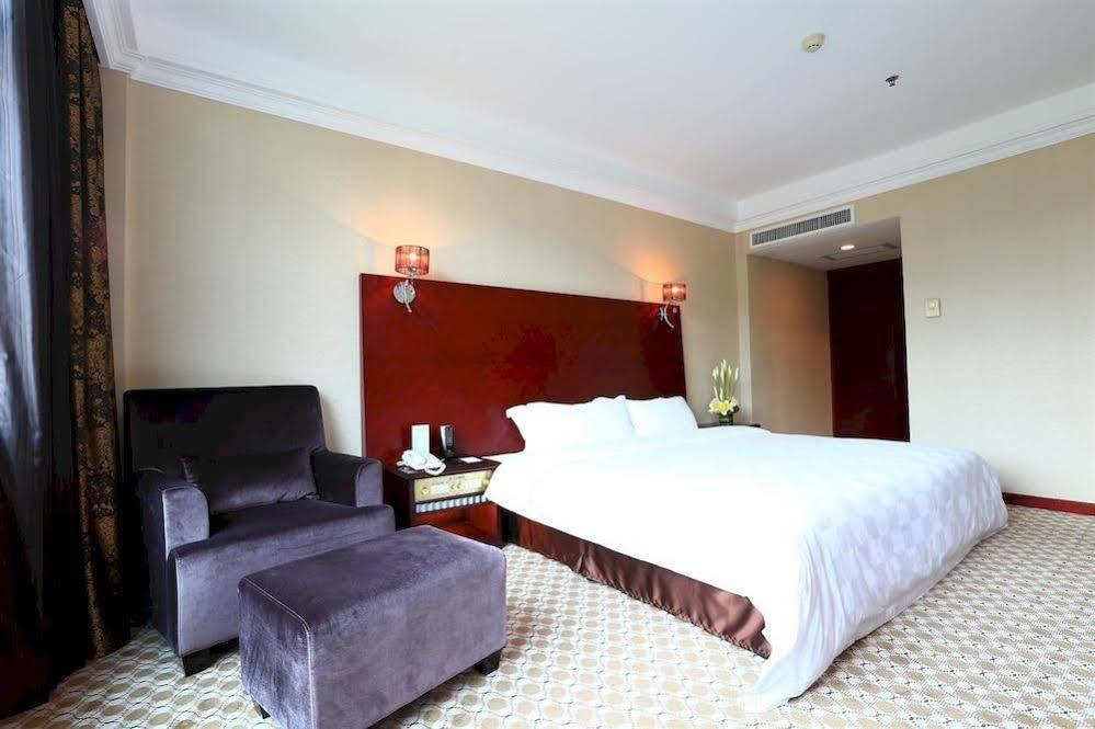 Peony Wanpeng Hotel Xiamen Exterior photo